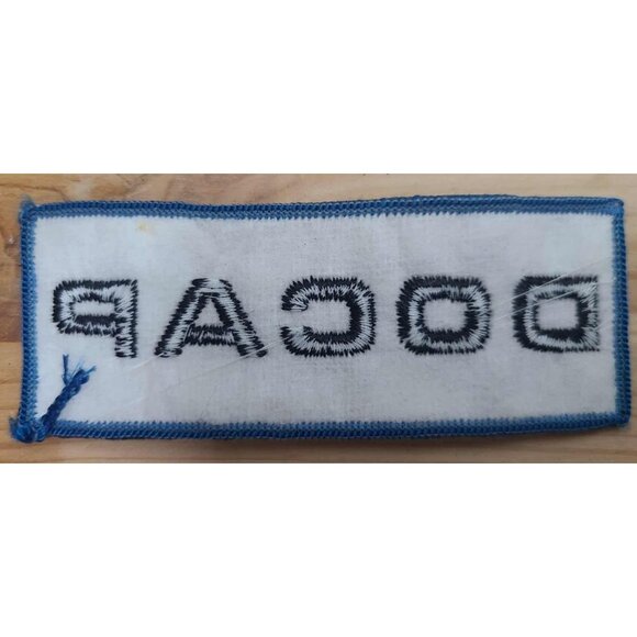 "Vintage DO CAP Embroidered Patch with Blue Border - Collectible Fabric Badge" - Picture 2 of 2